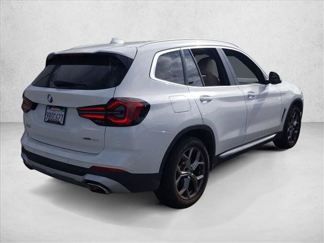 Used 2022 BMW X3 xDrive30i AWD/4WD image 5