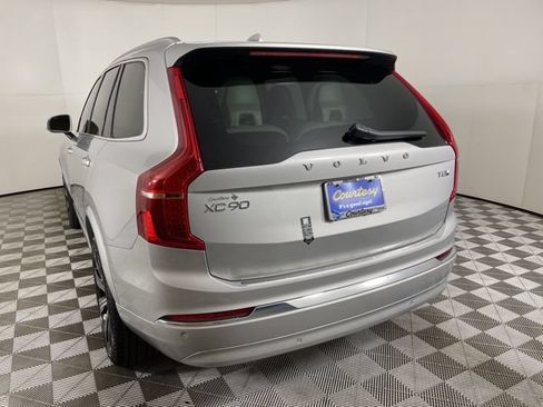 Used 2025 Volvo XC90 T8 Plus w/ Protection Package Premier AWD/4WD image 9