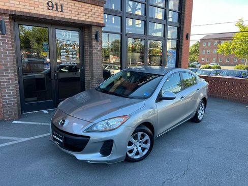 Used 2013 MAZDA MAZDA3 i SV FWD image 1