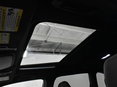 Used 2025 Subaru Forester Premium image 20