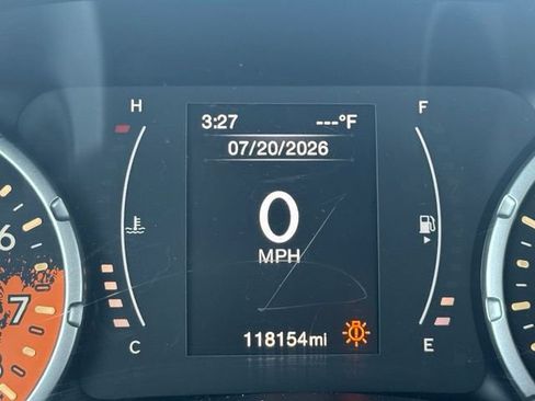 Used 2016 Jeep Renegade Latitude AWD/4WD image 7