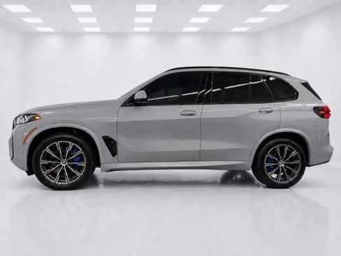 Used 2024 BMW X5 xDrive40i w/ M Sport Package AWD/4WD image 5