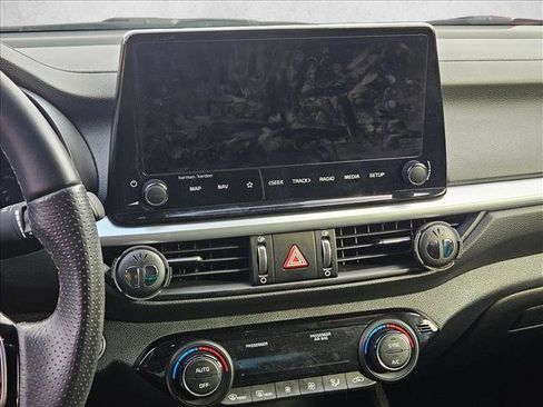 Used 2023 Kia Forte GT-Line w/ GT-Line Premium Package image 15