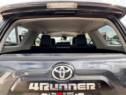 Used 2024 Toyota 4Runner TRD Off-Road Premium AWD/4WD image 12