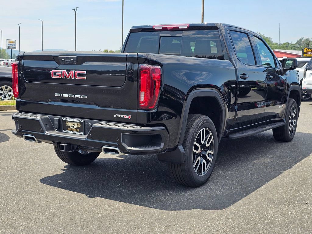 Used 2024 GMC Sierra 1500 AT4 w/ Technology Package AWD/4WD image 3
