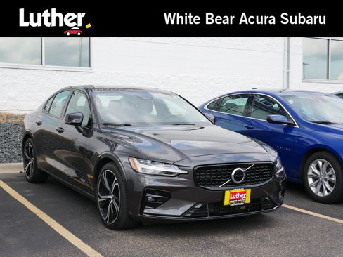 Used 2025 Volvo S60 B5 Core AWD/4WD image 1