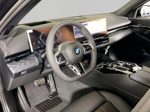 New 2026 BMW 530i xDrive AWD/4WD image 12