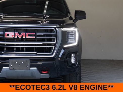 Used 2024 GMC Yukon AT4 w/ Technology Package AWD/4WD image 4