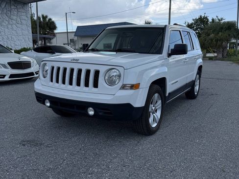 Used 2016 Jeep Patriot Sport w/ Power Value Group FWD image 1