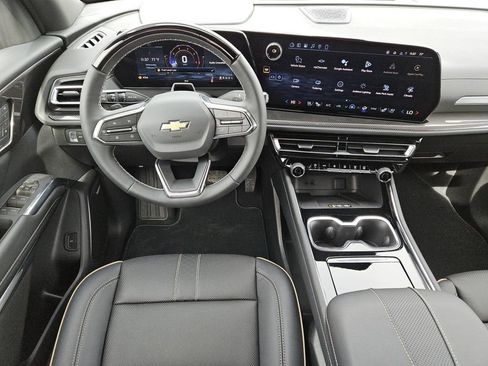 New 2026 Chevrolet Traverse High Country image 9