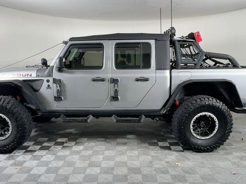 Used 2020 Jeep Gladiator Sport w/ Quick Order Package 24S image 2