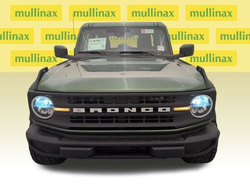 New 2025 Ford Bronco Base image 16
