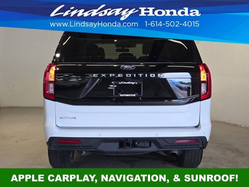 Used 2025 Ford Expedition Active AWD/4WD image 6