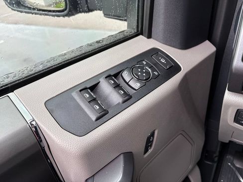 Used 2022 Ford F350 XLT w/ XLT Premium Package AWD/4WD image 24