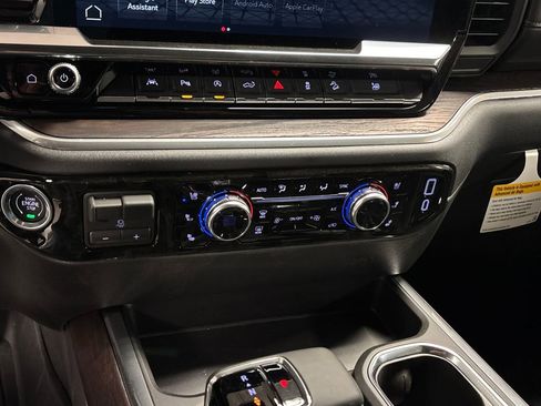 New 2026 GMC Sierra 1500 SLT w/ SLT Premium Plus Package AWD/4WD image 39