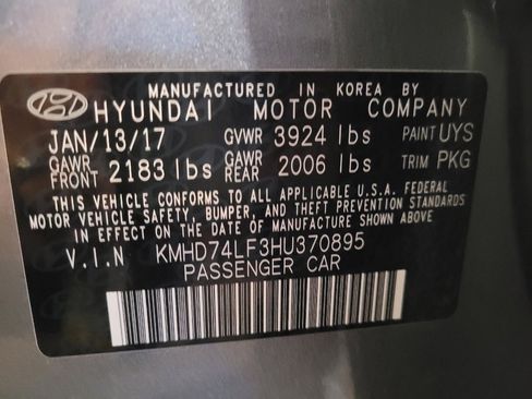 Used 2017 Hyundai Elantra SE image 33