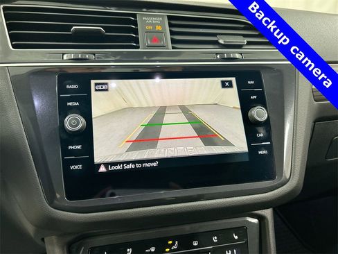 Certified 2024 Volkswagen Tiguan SEL R-Line image 21