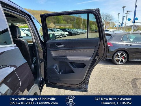 Certified 2022 Volkswagen Atlas SE w/ Panoramic Sunroof Package AWD/4WD image 46