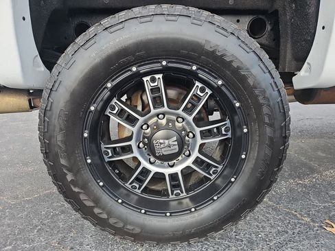 Used 2019 Chevrolet Silverado 2500 High Country w/ Duramax Plus Package image 14