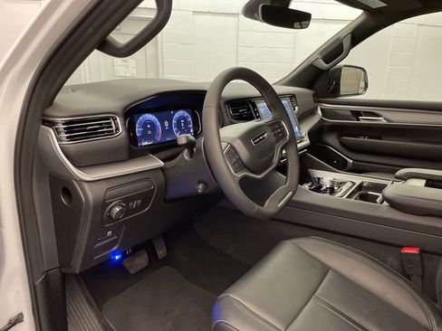 New 2026 Jeep Grand Wagoneer 2WD image 15