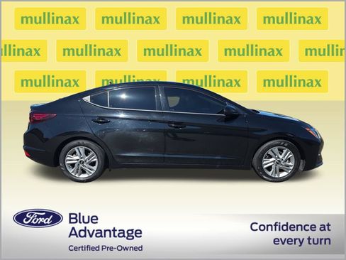Used 2020 Hyundai Elantra Value Edition FWD image 2
