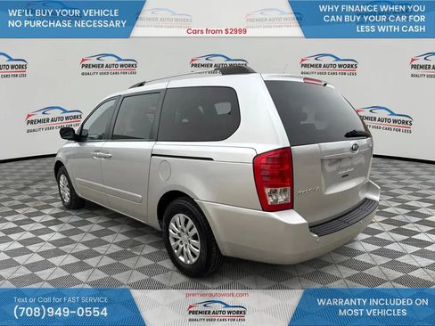Used 2012 Kia Sedona LX image 7
