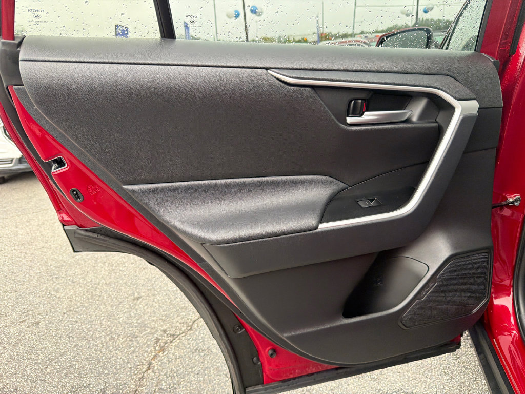 Used 2025 Toyota RAV4 XLE Premium FWD image 22