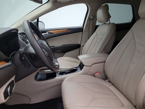 Used 2018 Lincoln MKC Select w/ Select Plus Package FWD image 17