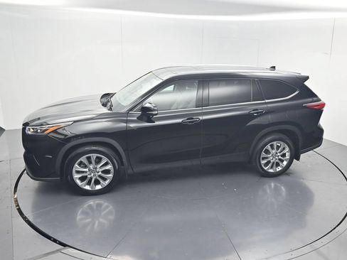 Used 2023 Toyota Highlander Limited AWD/4WD image 52