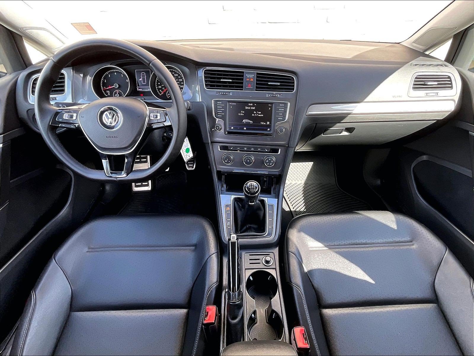 Used 2017 Volkswagen Golf Alltrack S AWD/4WD image 15