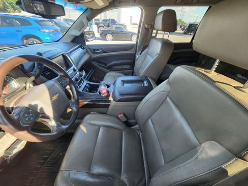 Used 2015 Chevrolet Suburban LT AWD/4WD image 11