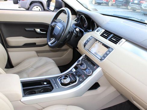 Used 2014 Land Rover Range Rover Evoque Pure image 12