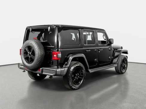 Used 2021 Jeep Wrangler Unlimited Sahara AWD/4WD image 10