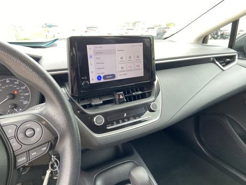 Used 2024 Toyota Corolla LE image 38