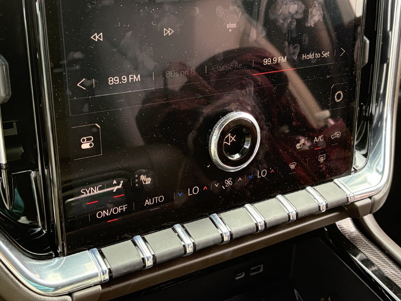 Used 2026 GMC Yukon Elevation RWD image 9