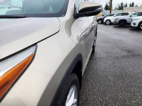 Used 2015 Toyota Highlander Limited Platinum image 40