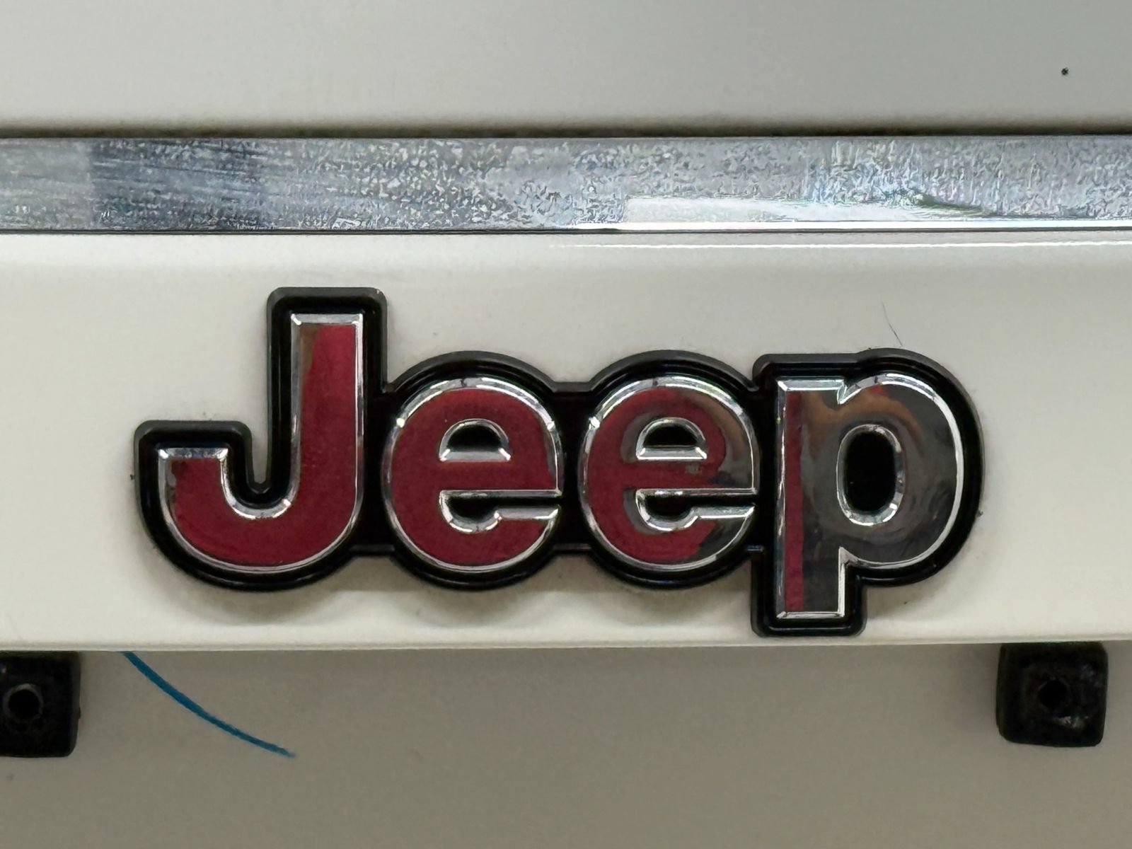Used 2015 Jeep Compass Latitude AWD/4WD image 14