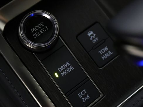 Used 2025 Lexus GX 550 image 30