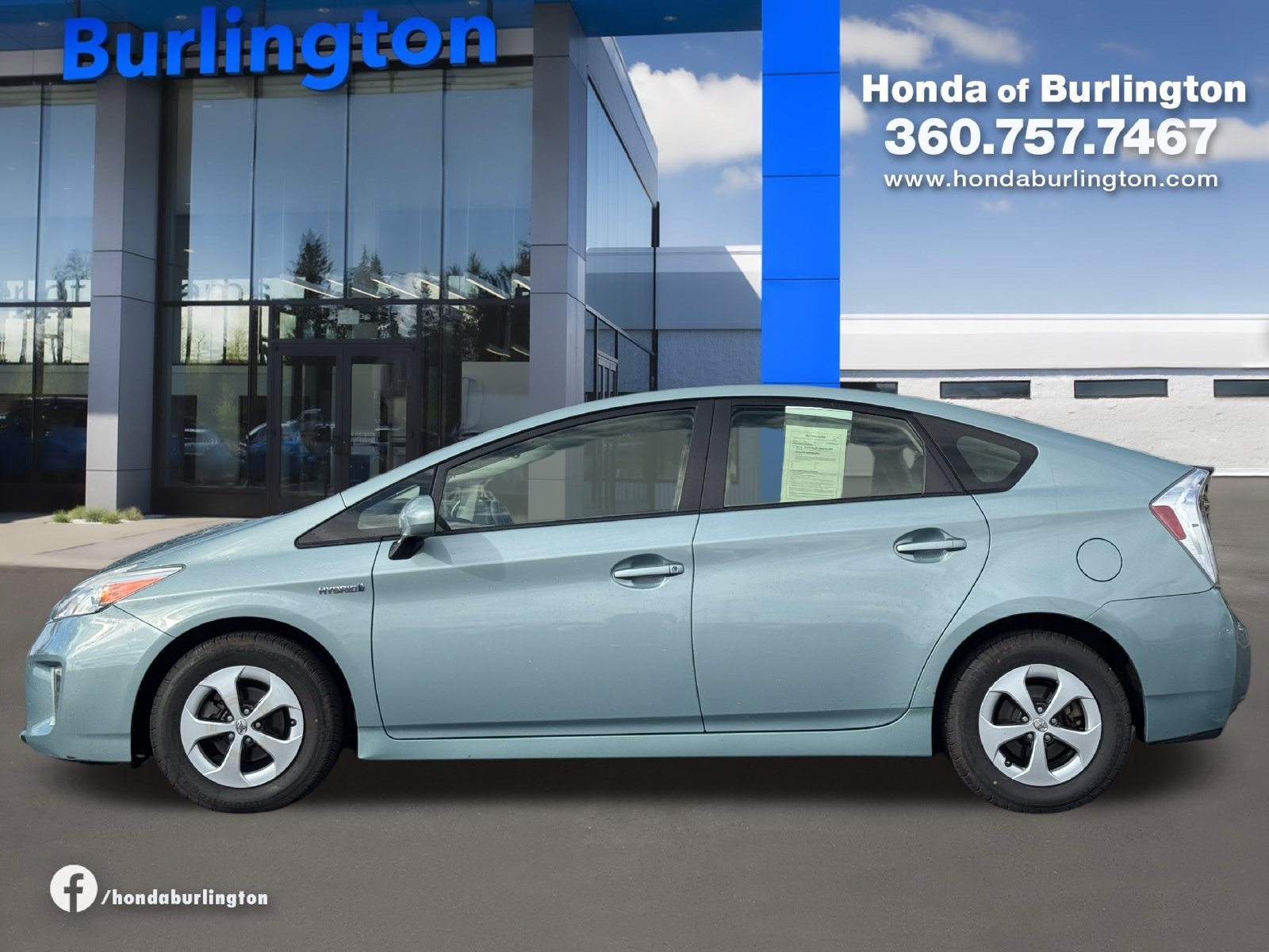 Used 2012 Toyota Prius Three w/ Protection Pkg FWD image 3