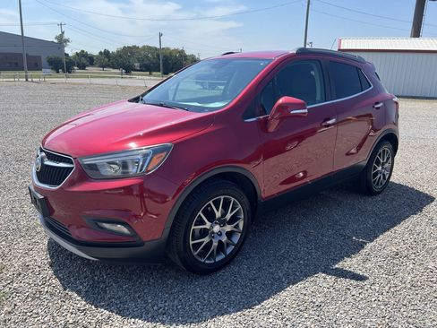 Used 2019 Buick Encore Sport Touring FWD image 2