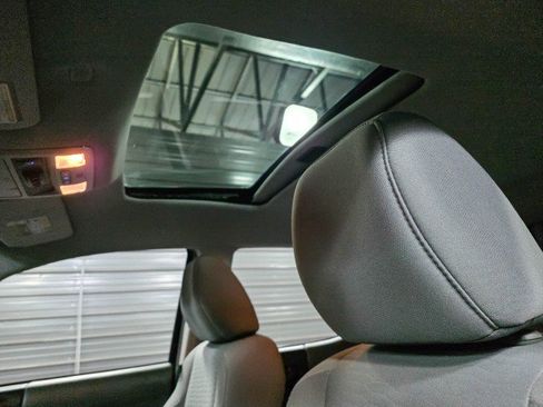 Used 2019 Toyota Tacoma SR5 image 16