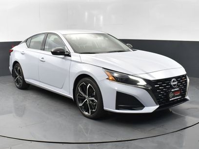 New 2025 Nissan Altima 2.5 SR