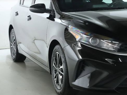 Used 2024 Kia Forte LXS w/ LXS Technology Package FWD image 8