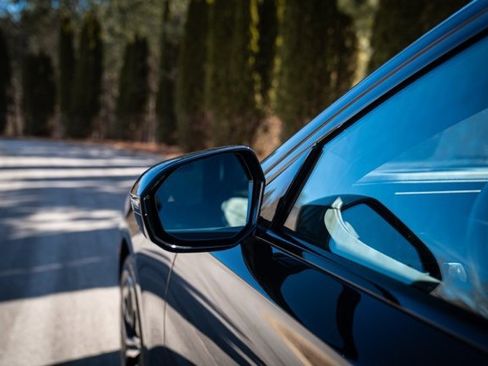 Used 2023 BMW i7 xDrive60 w/ Executive Package 2 image 22