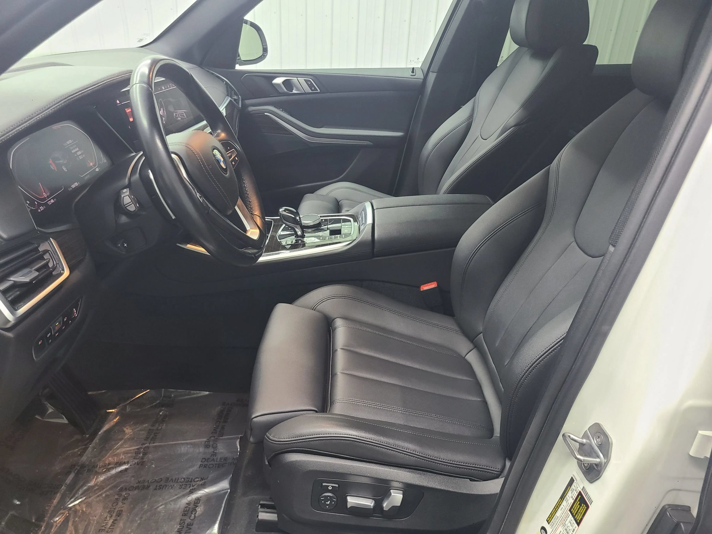 Used 2019 BMW X5 xDrive40i w/ Parking Assistance Package AWD/4WD image 23