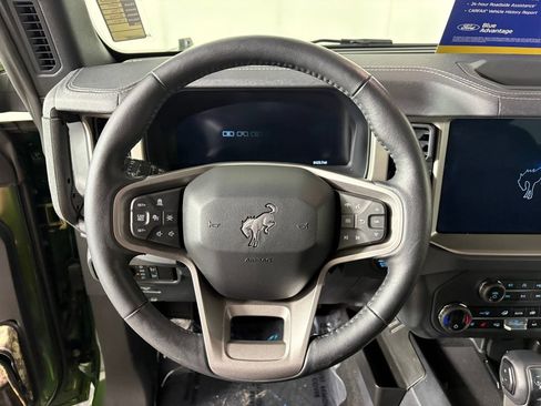 Certified 2025 Ford Bronco Outer Banks AWD/4WD image 14