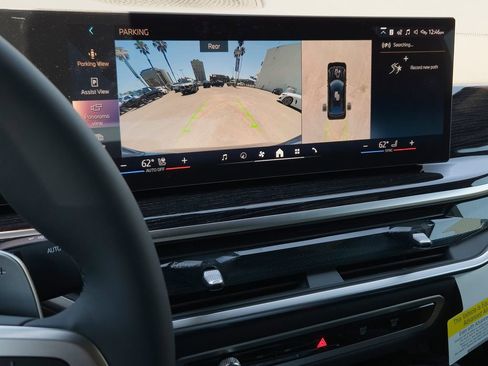 New 2026 BMW X6 xDrive40i w/ Premium Package image 11