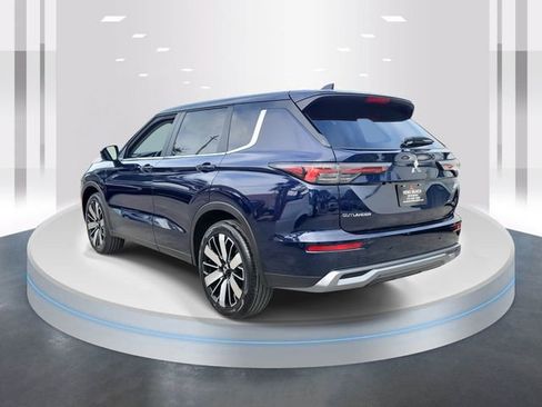 New 2026 Mitsubishi Outlander SE image 4