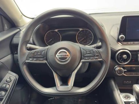 Used 2023 Nissan Sentra SV FWD image 18
