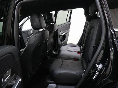 Used 2024 Mercedes-Benz GLB 250 4MATIC image 13